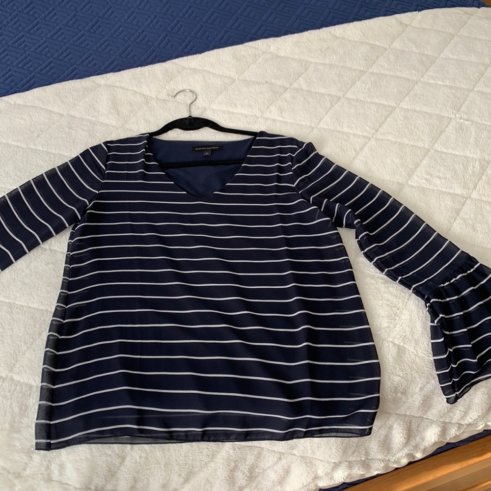 Flawless Banana Republic blouse